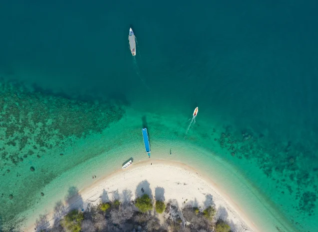 Banda Sea Liveaboard Safety Tips